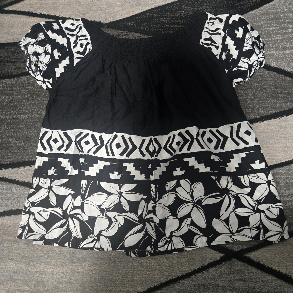 Black and White Patterned Blouse
